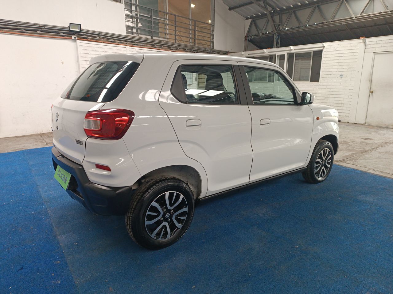 SUZUKI - 7