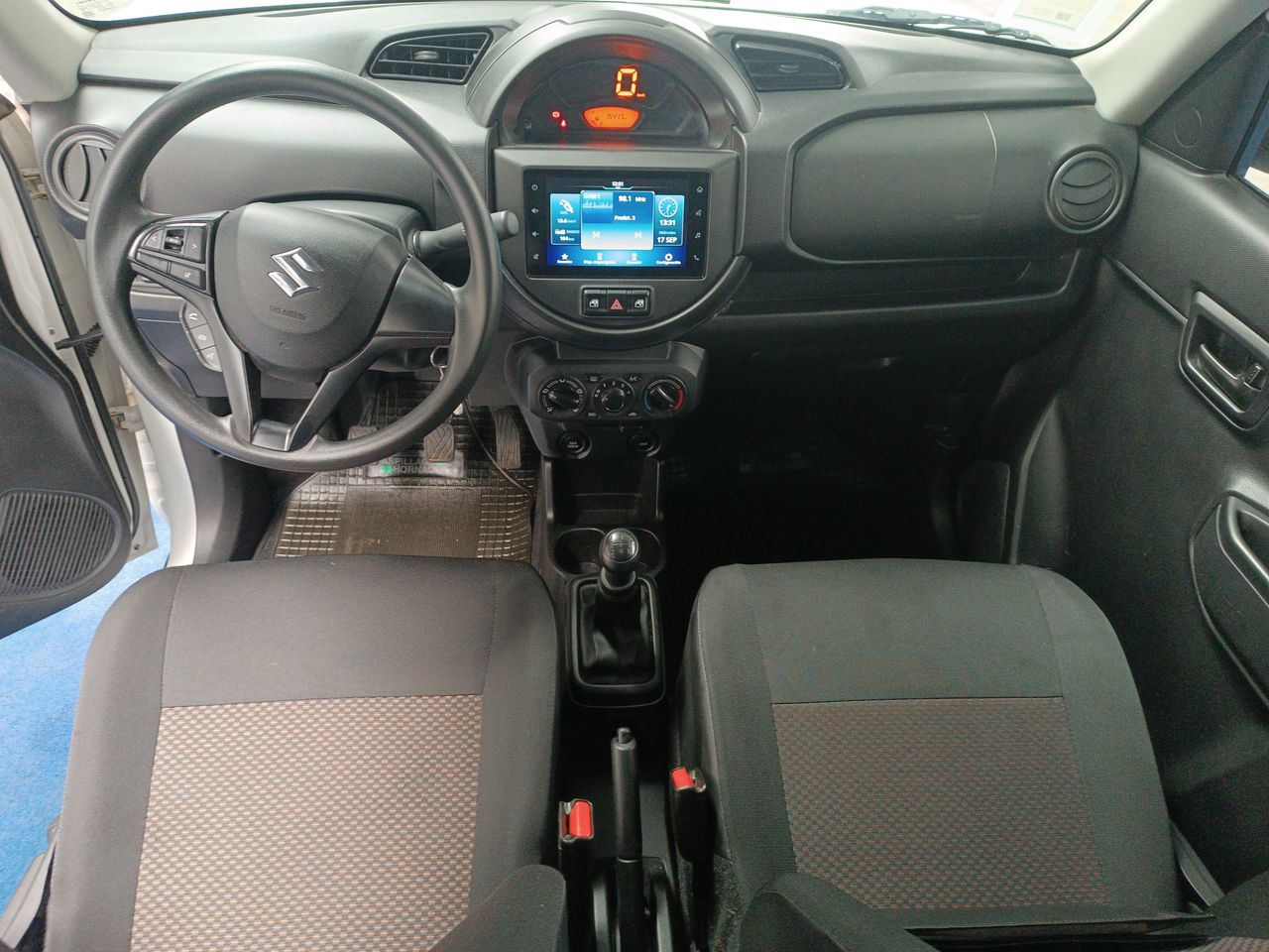 SUZUKI - 9
