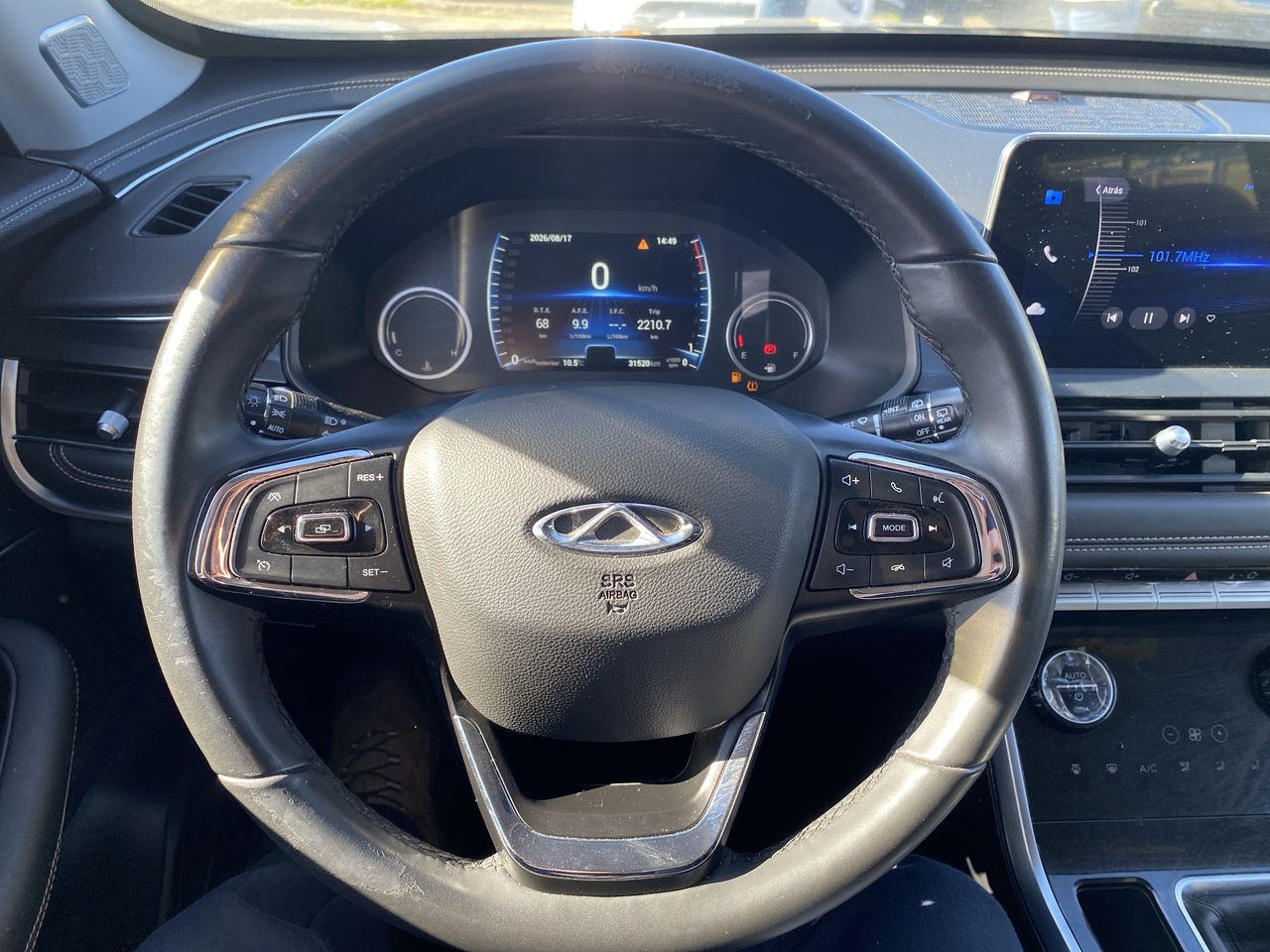 Chery Tiggo 8 — foto 19 de 29