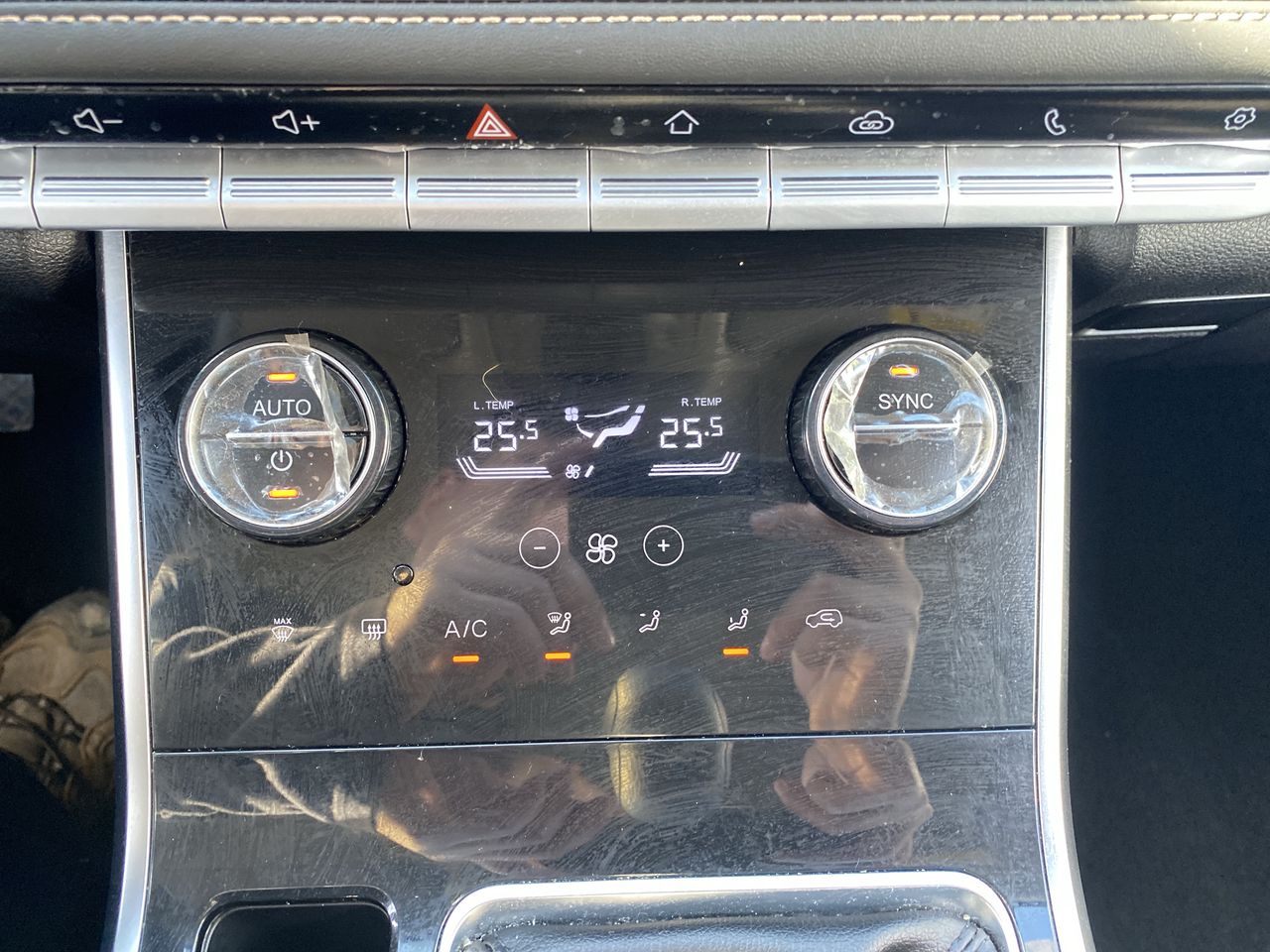 Chery Tiggo 8 — foto 24 de 29