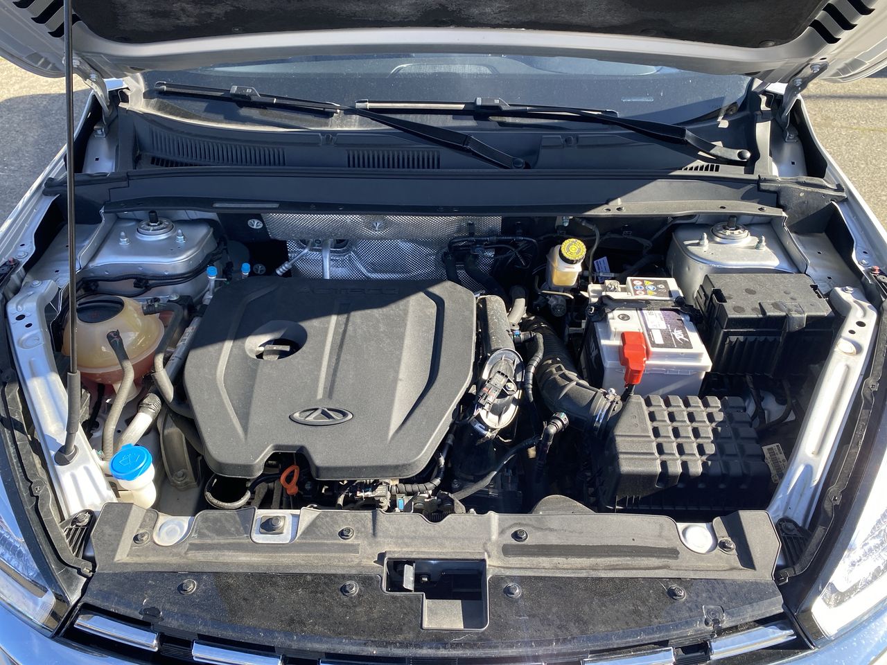 Chery Tiggo 8 — foto 11 de 29