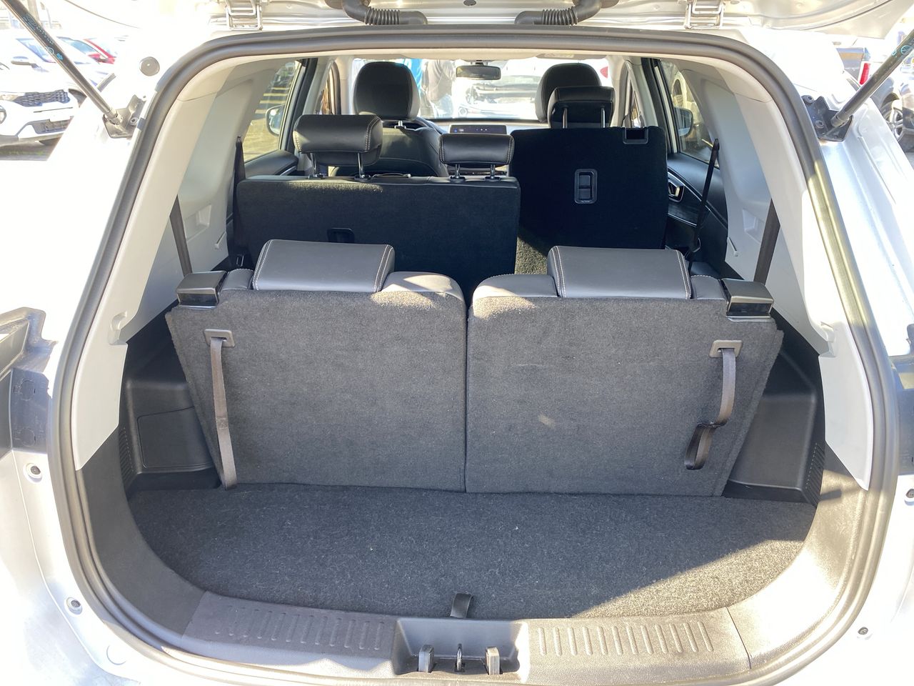 Chery Tiggo 8 — foto 15 de 29