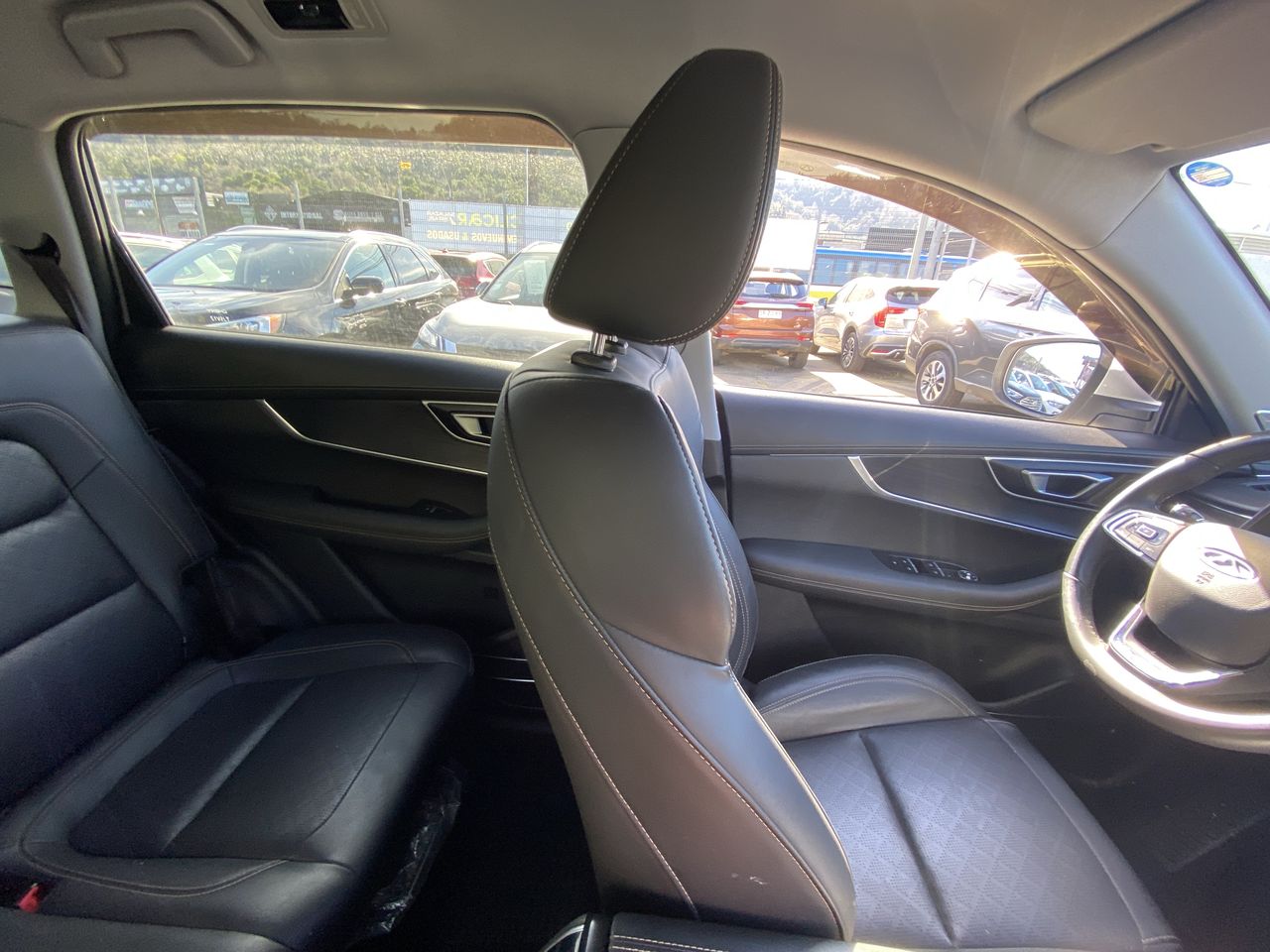 Chery Tiggo 8 — foto 8 de 29