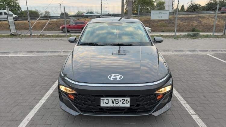 HYUNDAI - 2