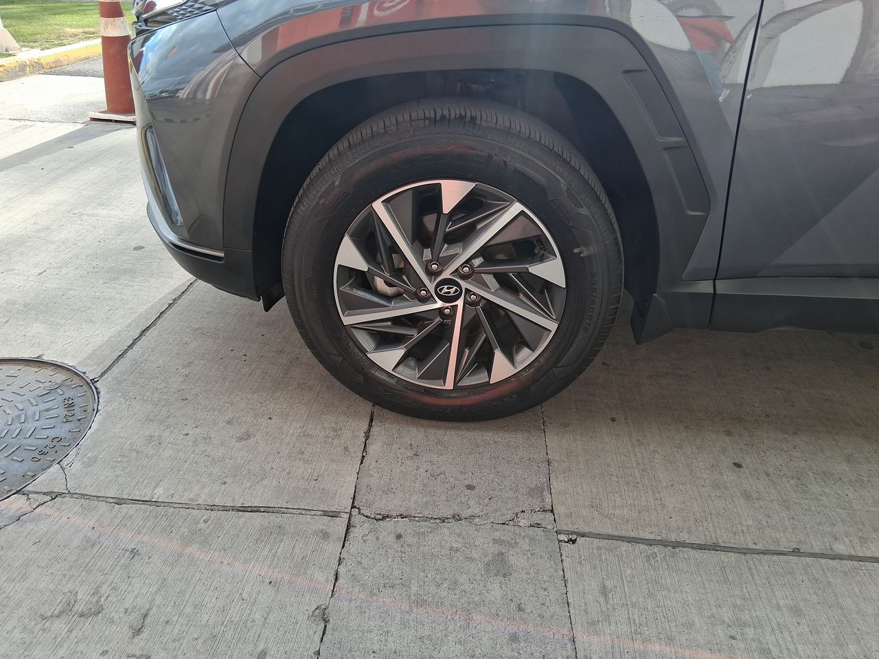 HYUNDAI - 13