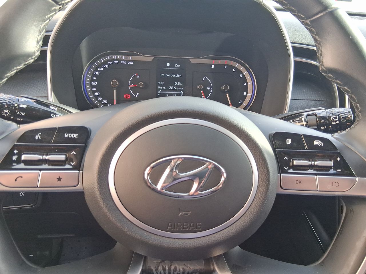 HYUNDAI - 22