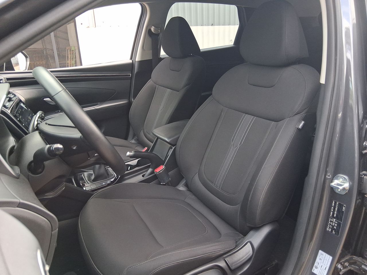 HYUNDAI - 20