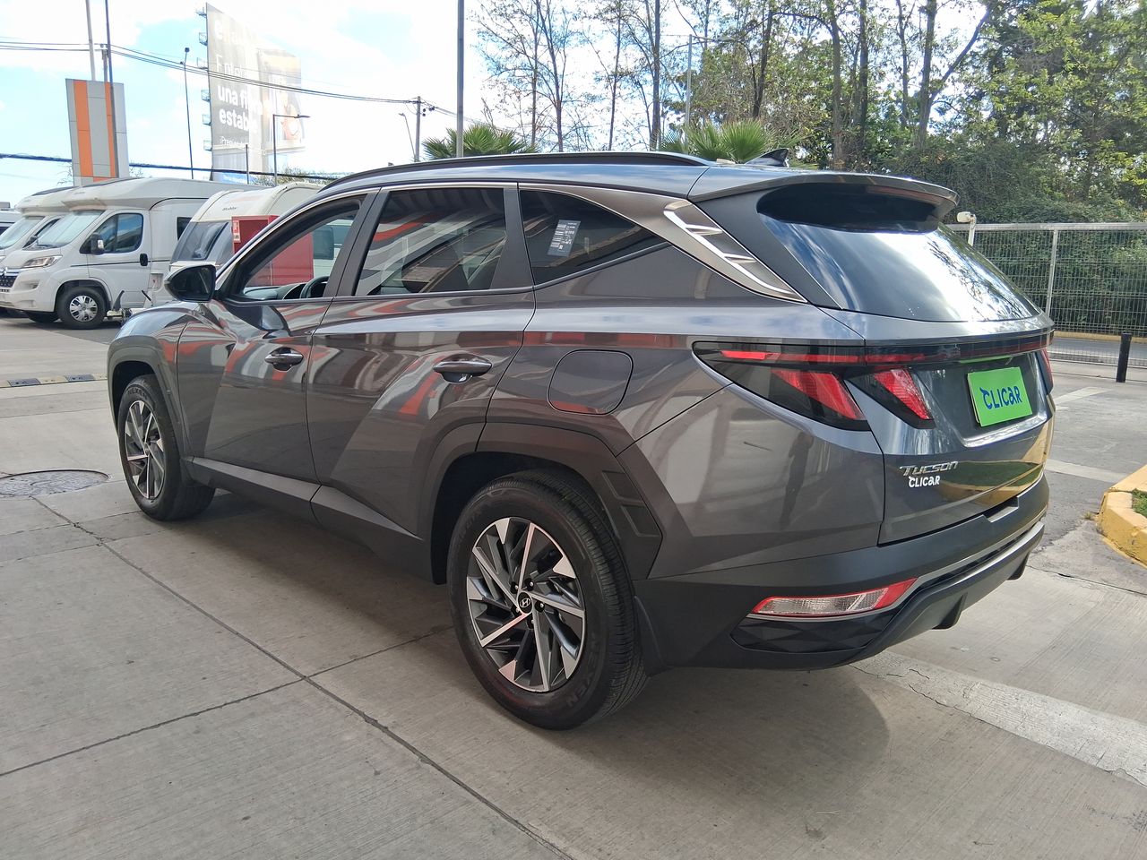 HYUNDAI - 4