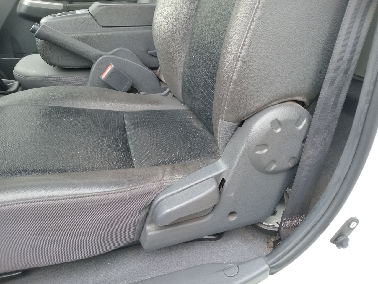 Nissan Kicks — foto 14 de 24