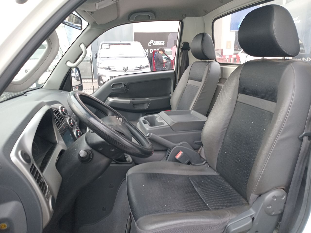 Nissan Kicks — foto 15 de 24