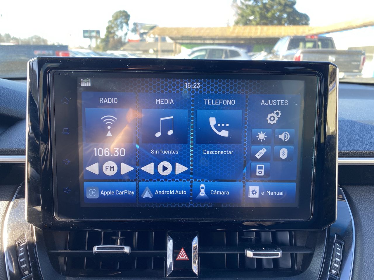 Mitsubishi Asx — foto 21 de 28
