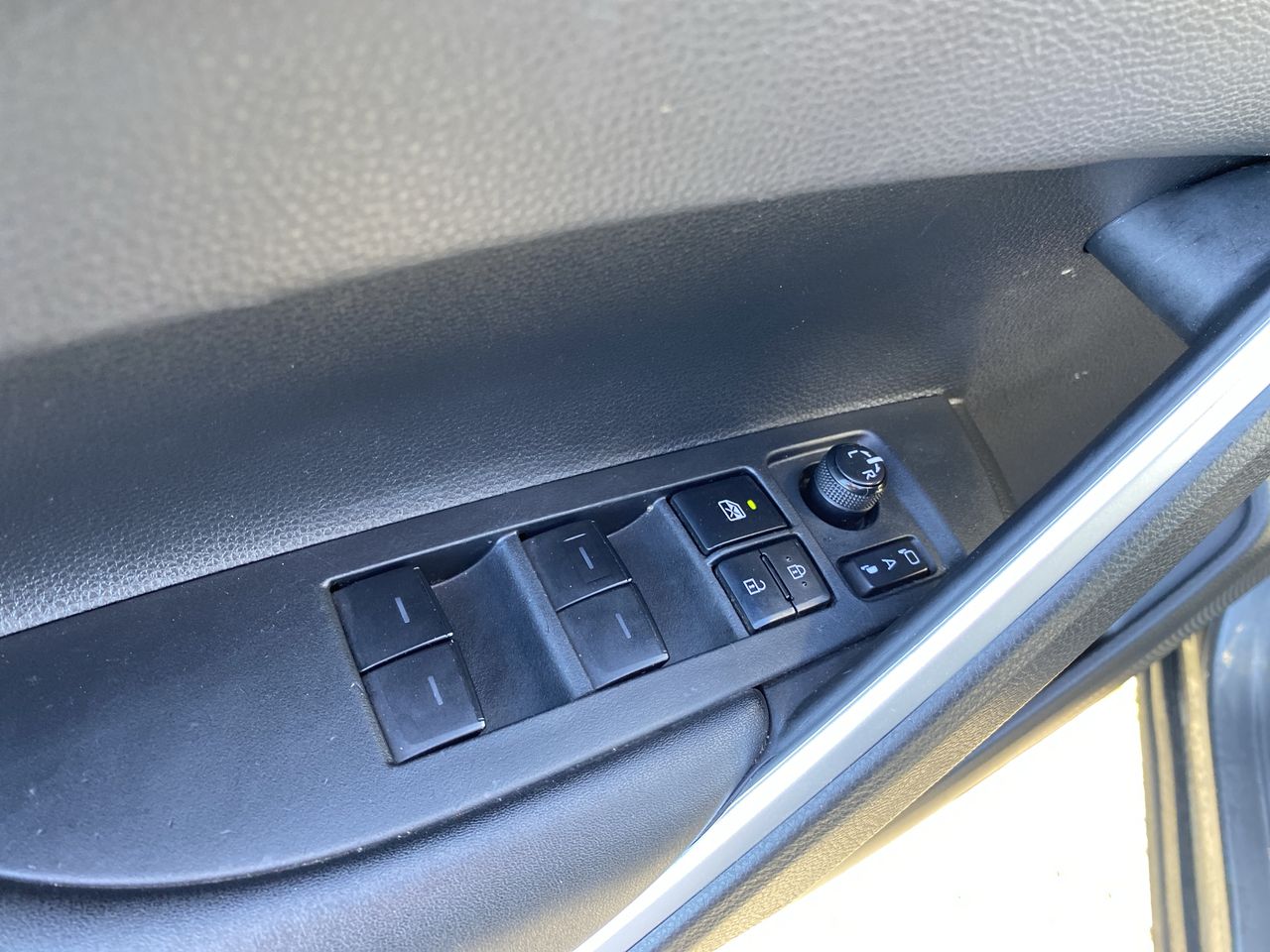 Mitsubishi Asx — foto 15 de 28