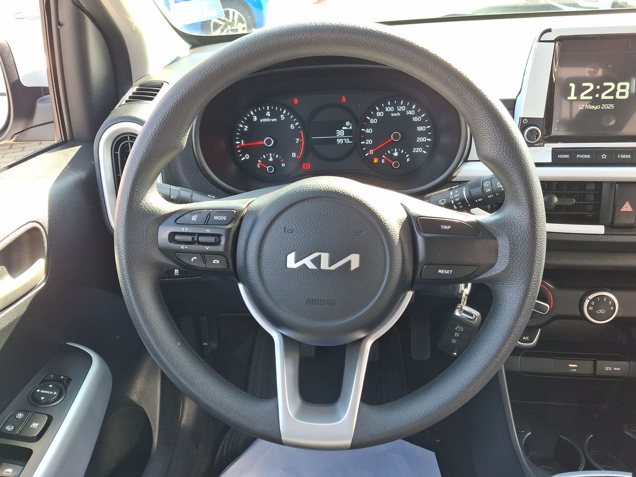 KIA - 24