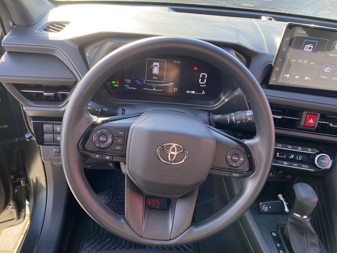 TOYOTA - 25