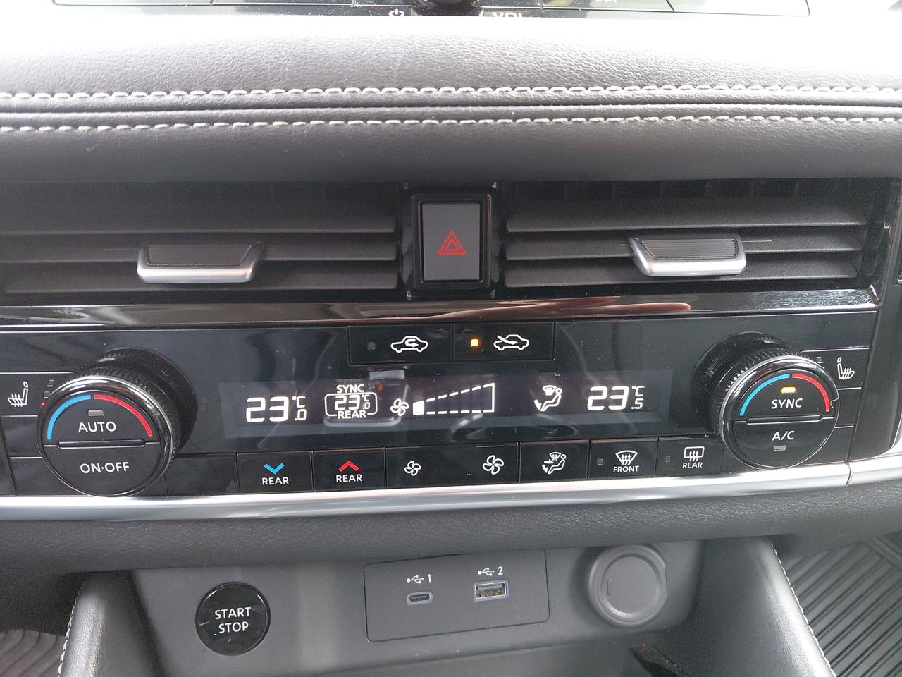 NISSAN - 21