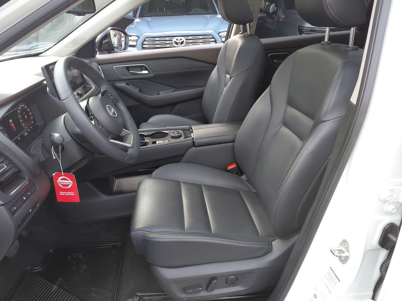NISSAN - 6