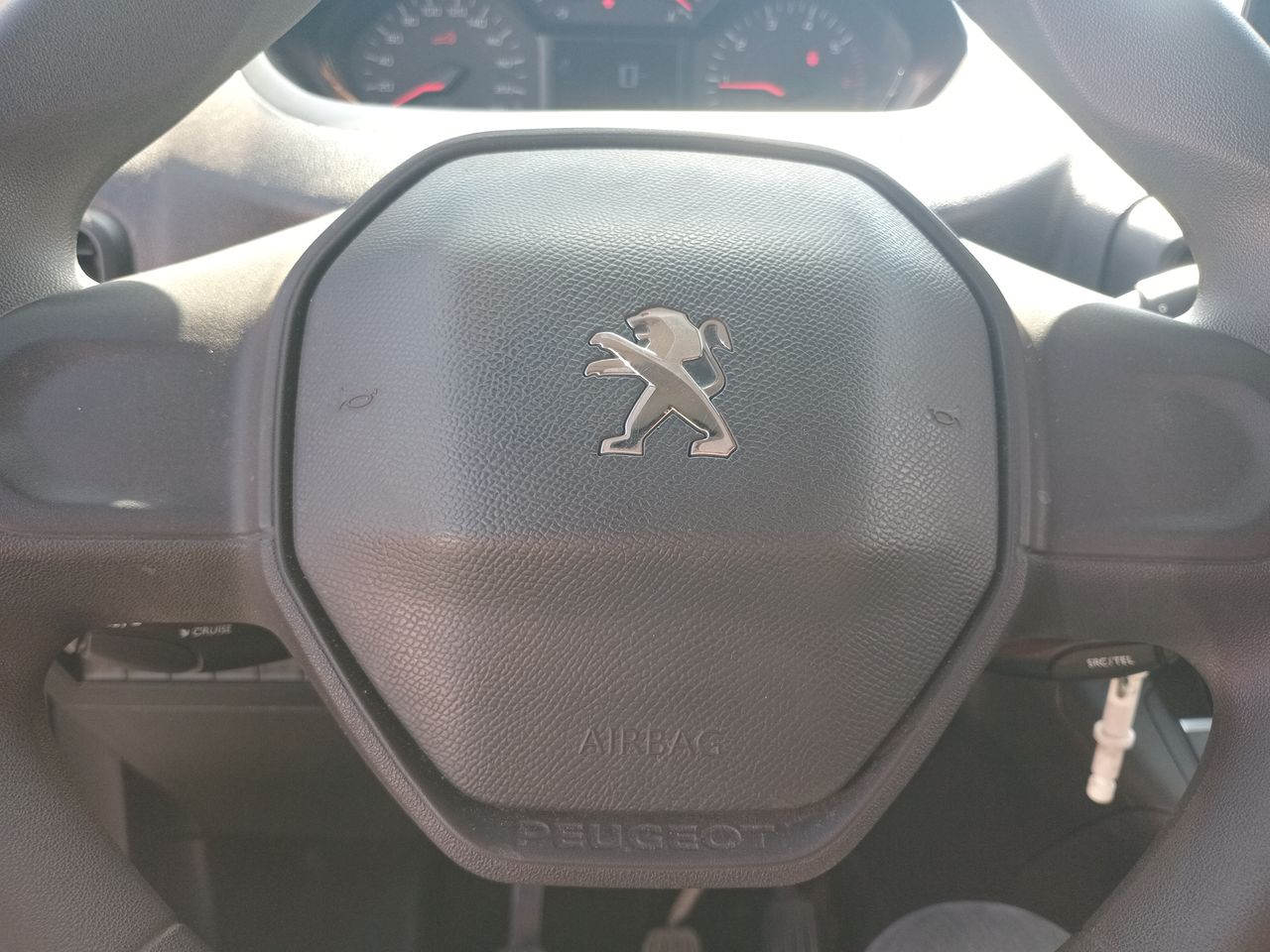 PEUGEOT - 23