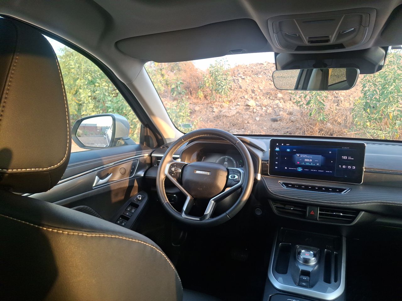 Haval Jolion — foto 9 de 22
