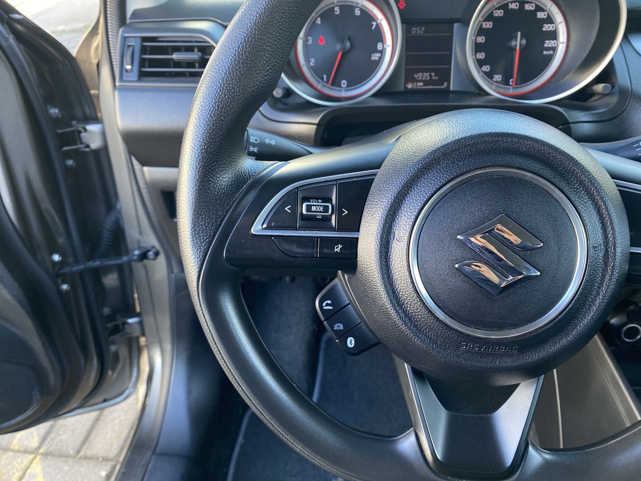 SUZUKI - 18