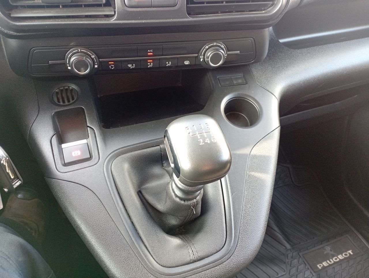 PEUGEOT - 15