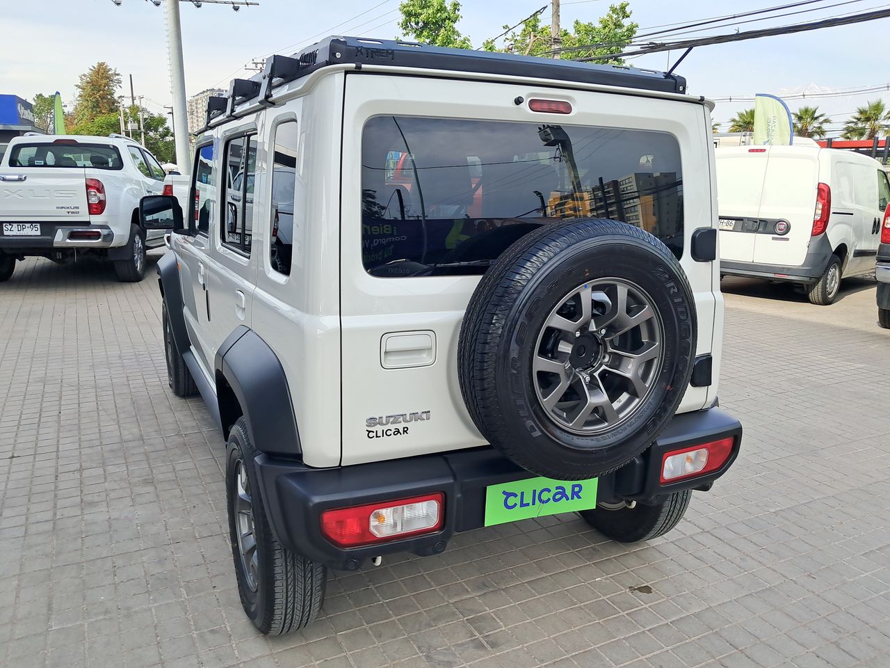 SUZUKI - 4