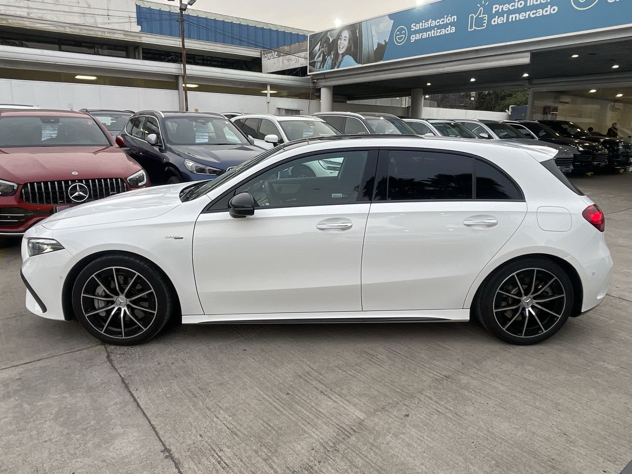 MERCEDES BENZ - 4