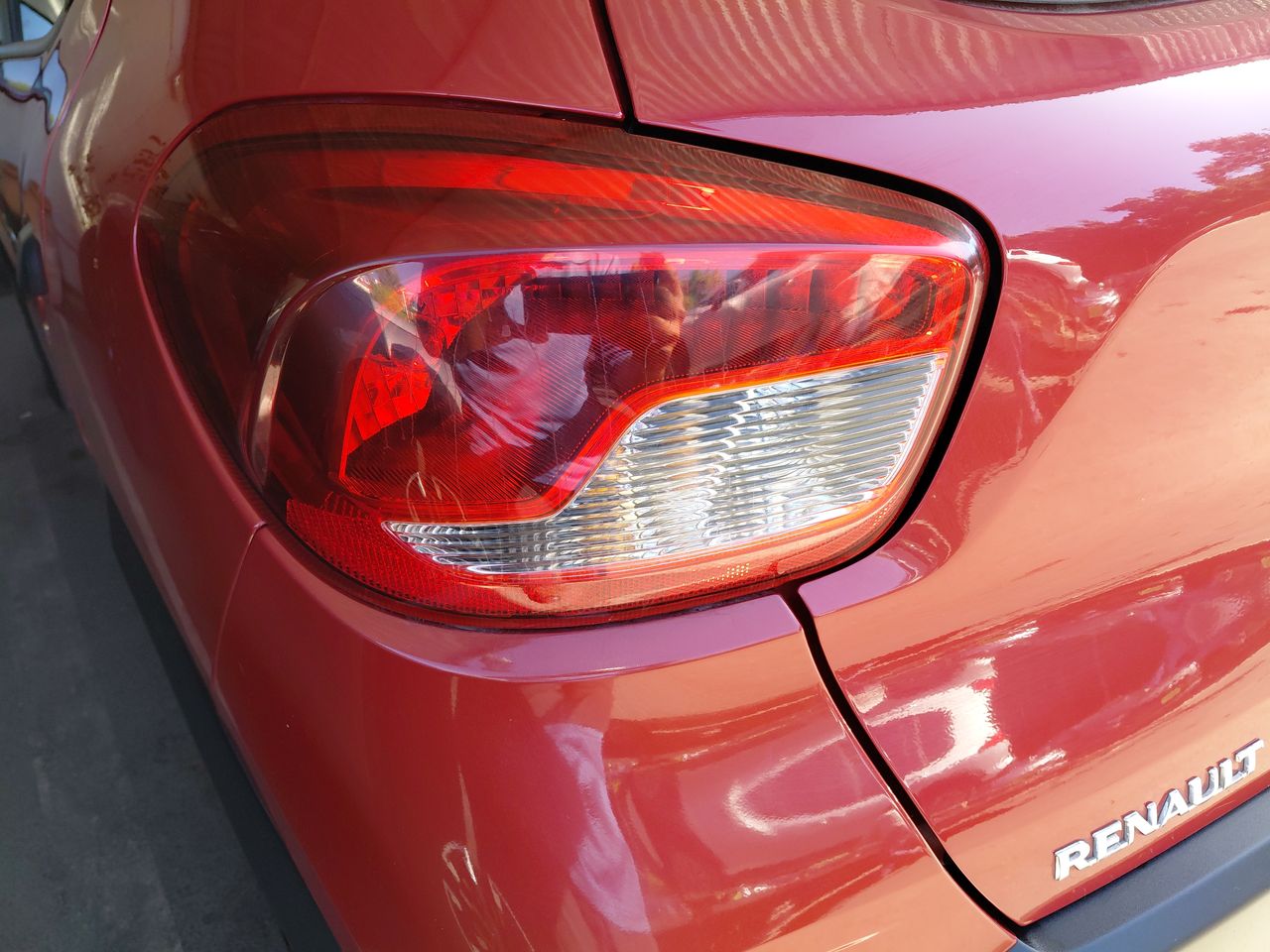 RENAULT - 18