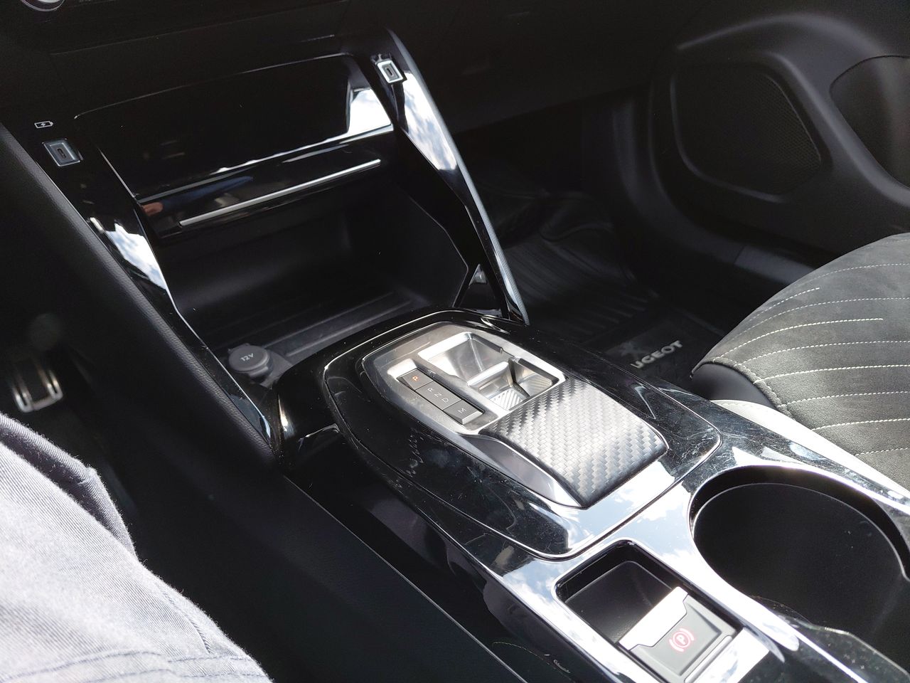 PEUGEOT - 29