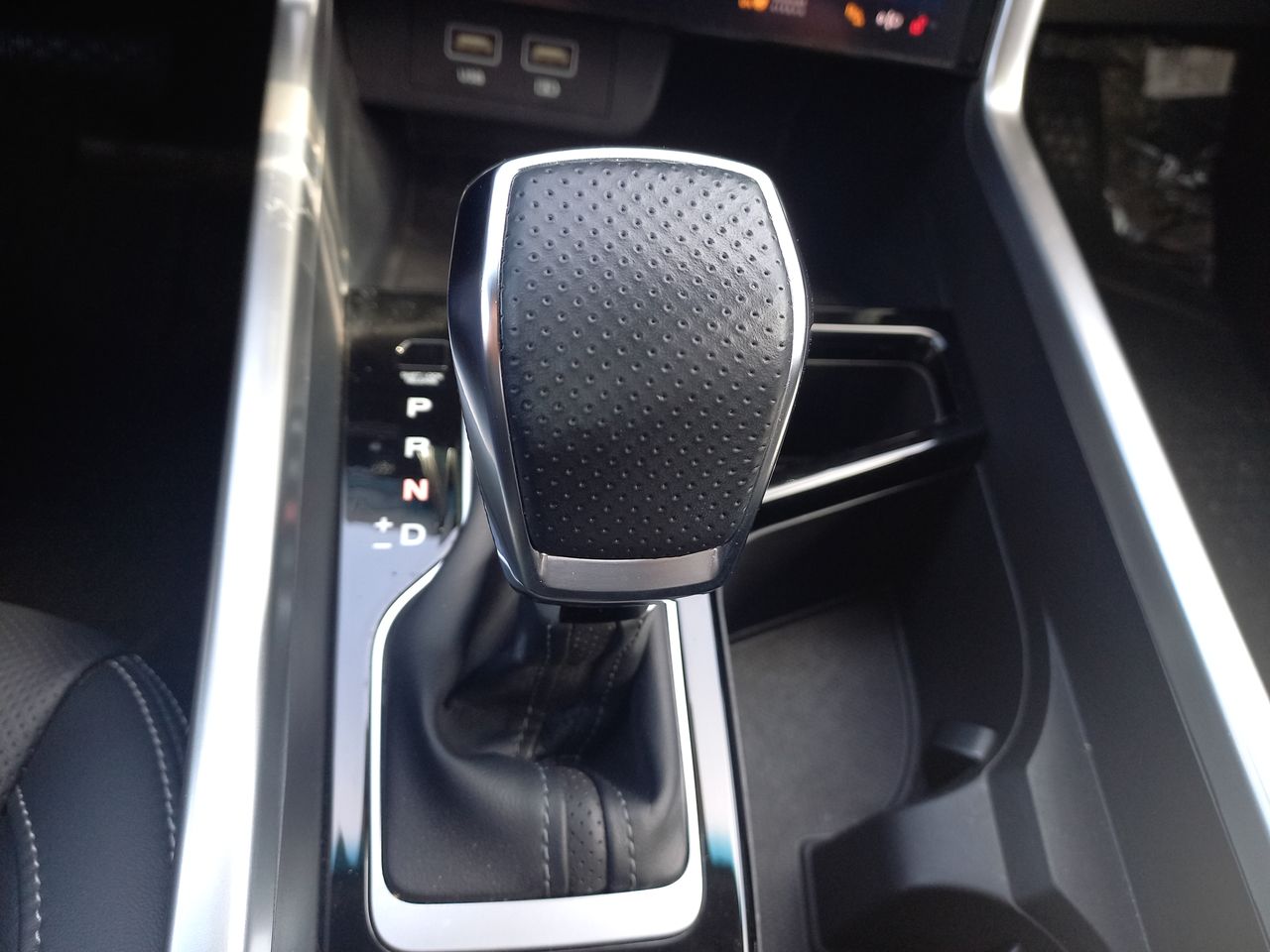 SSANGYONG - 28