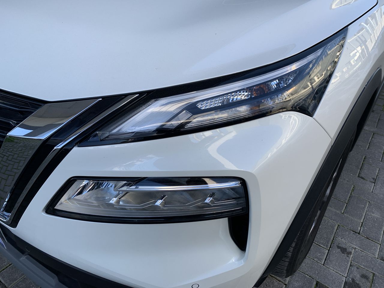 NISSAN - 19