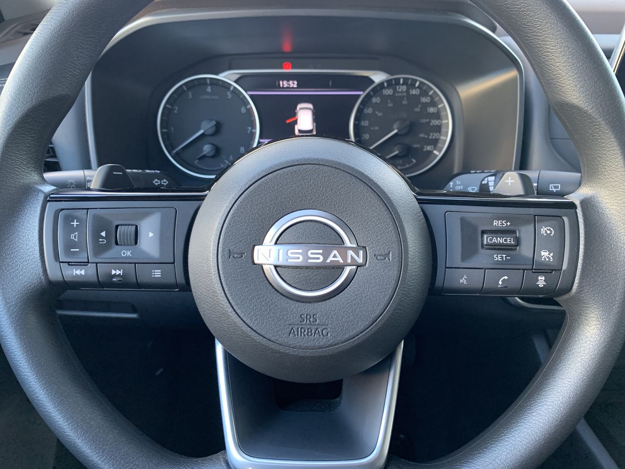 NISSAN - 25