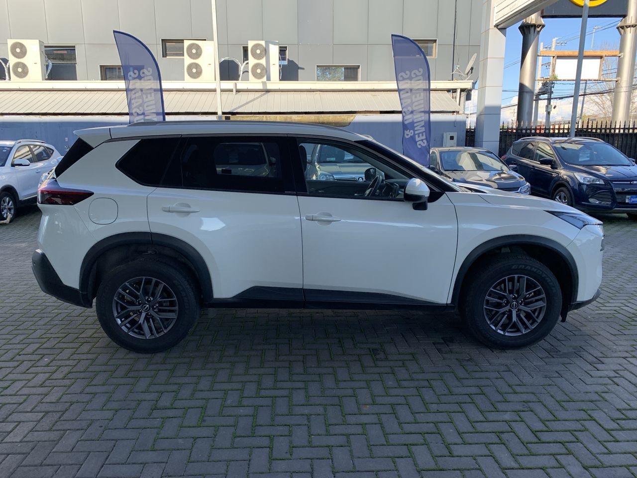 NISSAN - 8