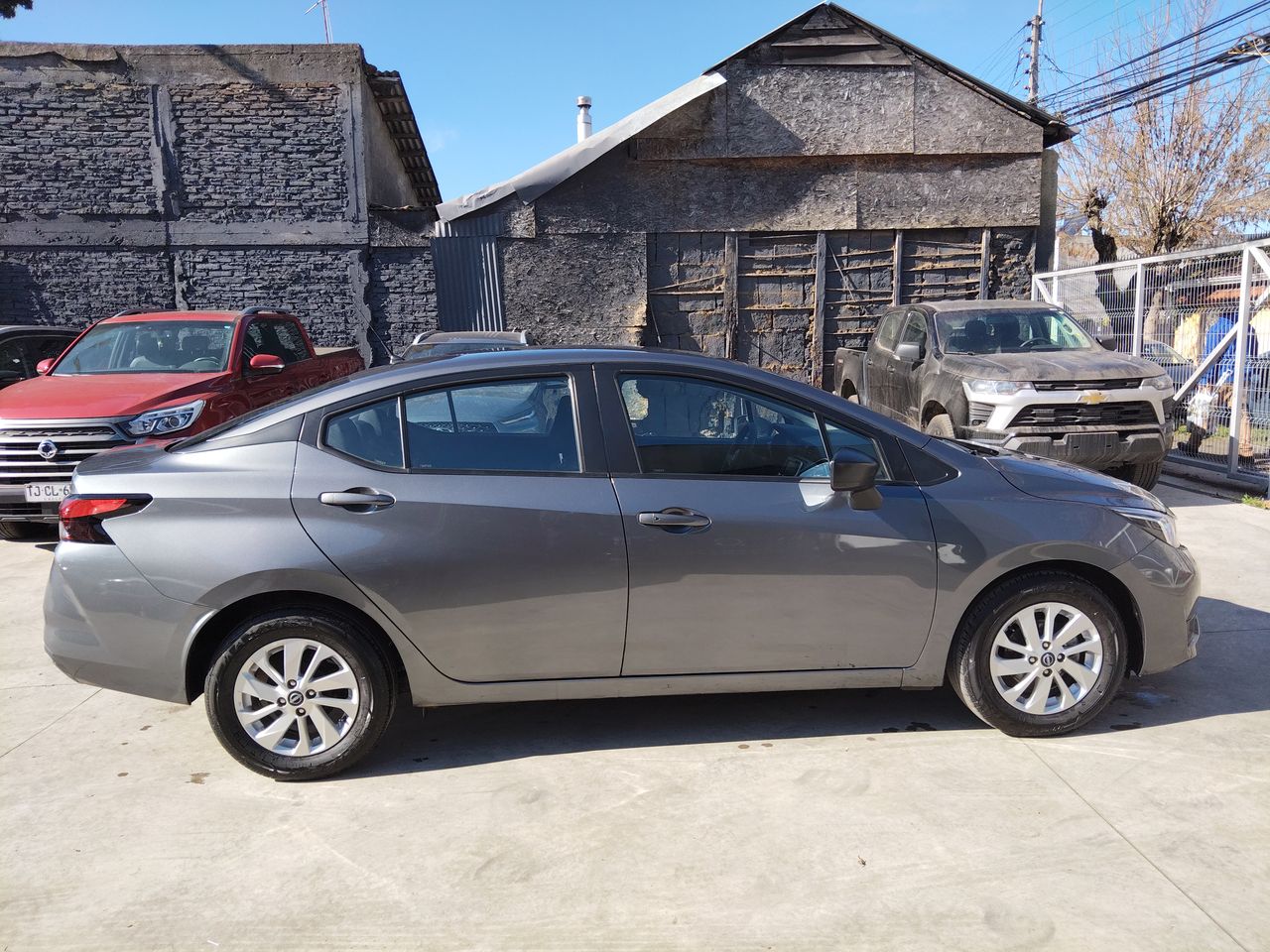 NISSAN - 8