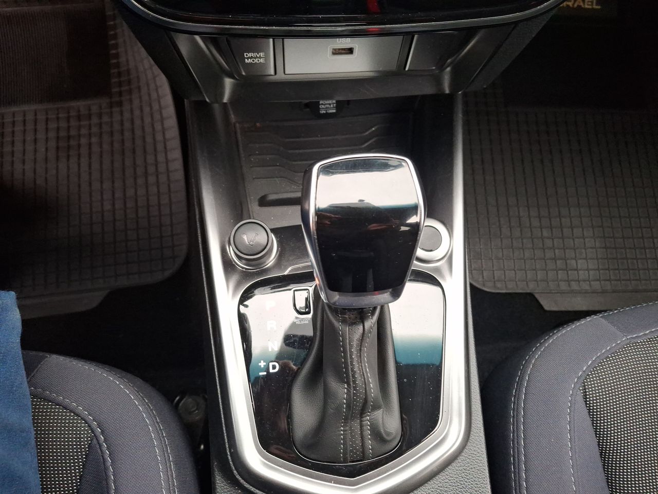 SSANGYONG - 23
