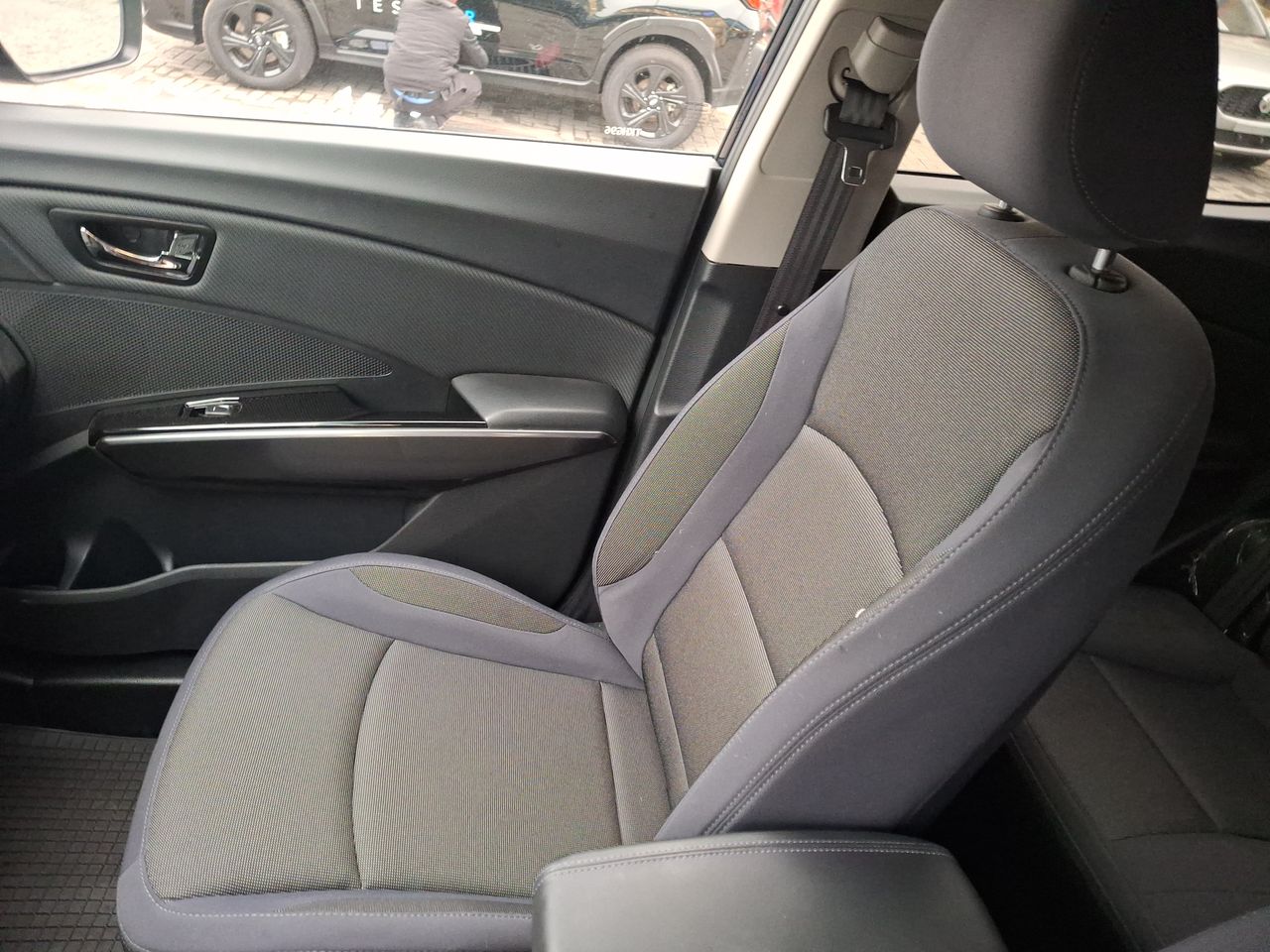 SSANGYONG - 25