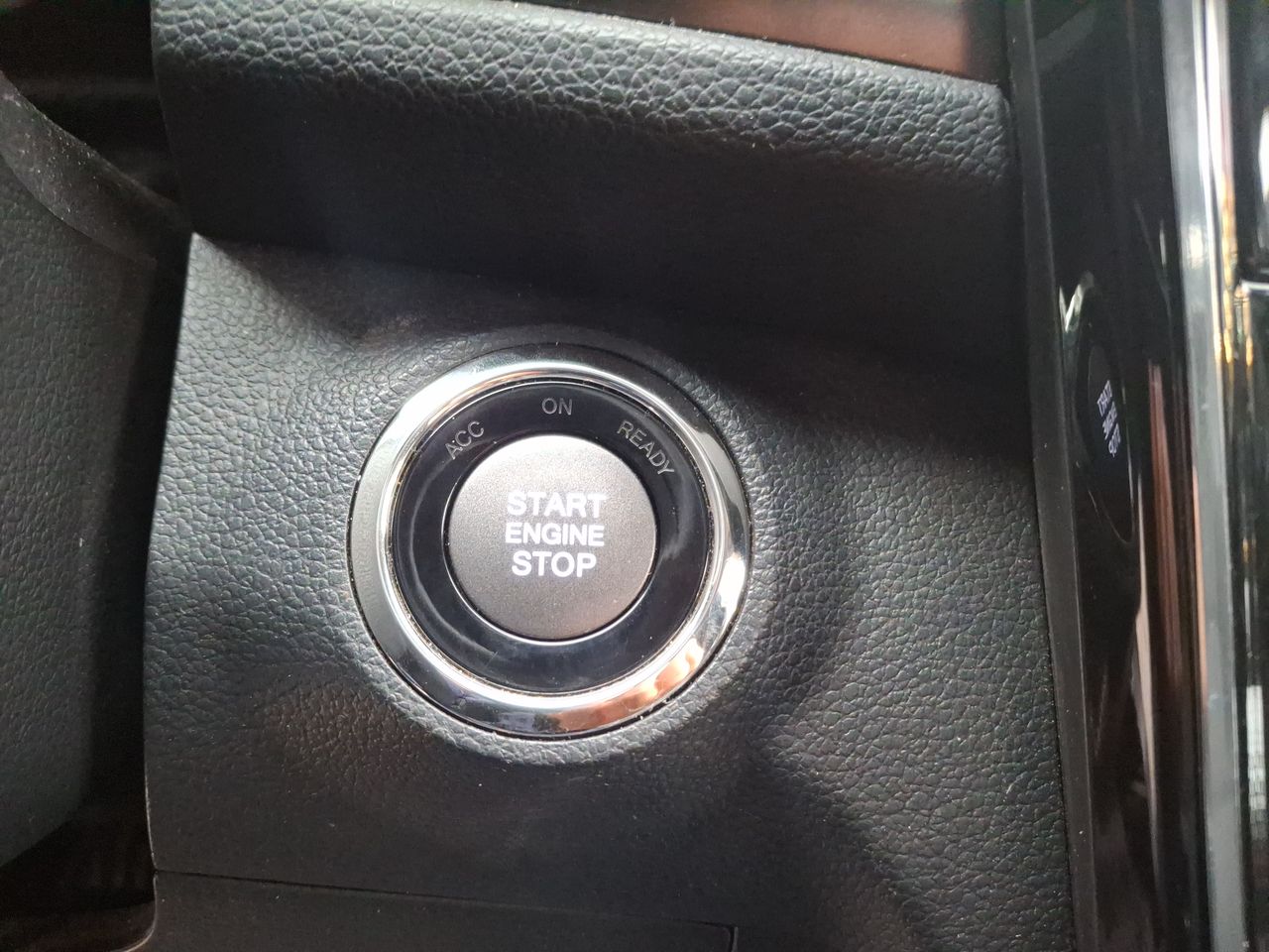 SSANGYONG - 27