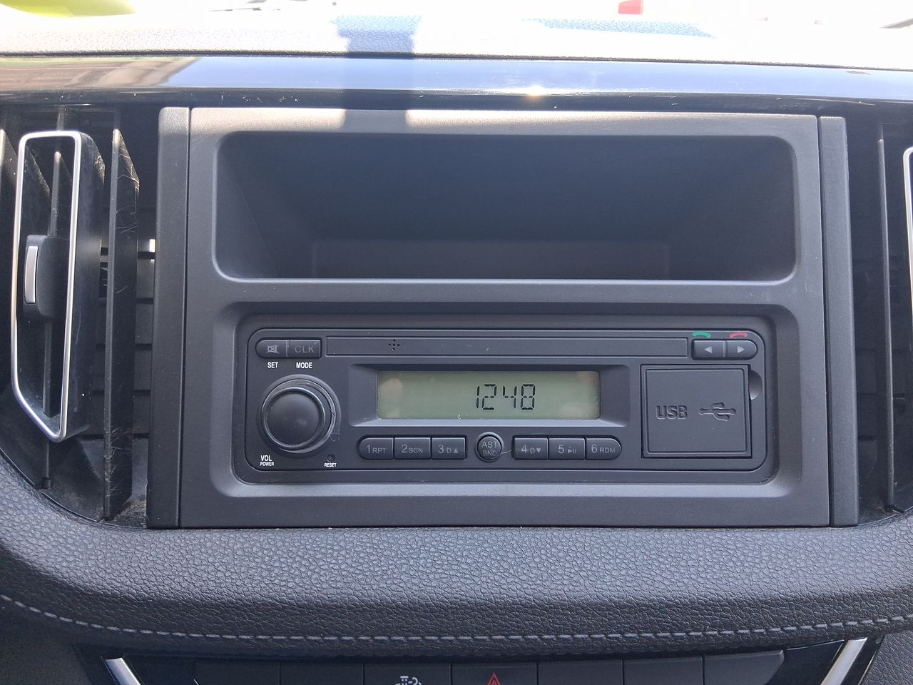 JIM (JIANGXI ISUZU MOTORS) - 23