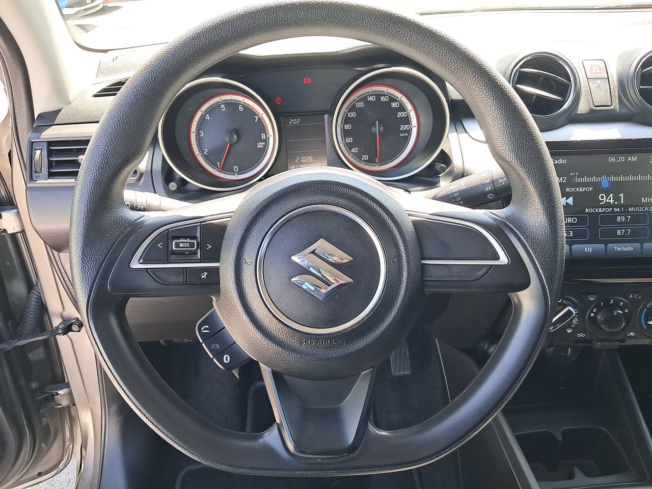 SUZUKI - 24