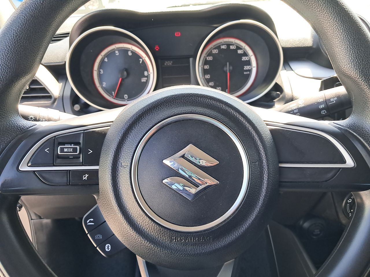 SUZUKI - 25