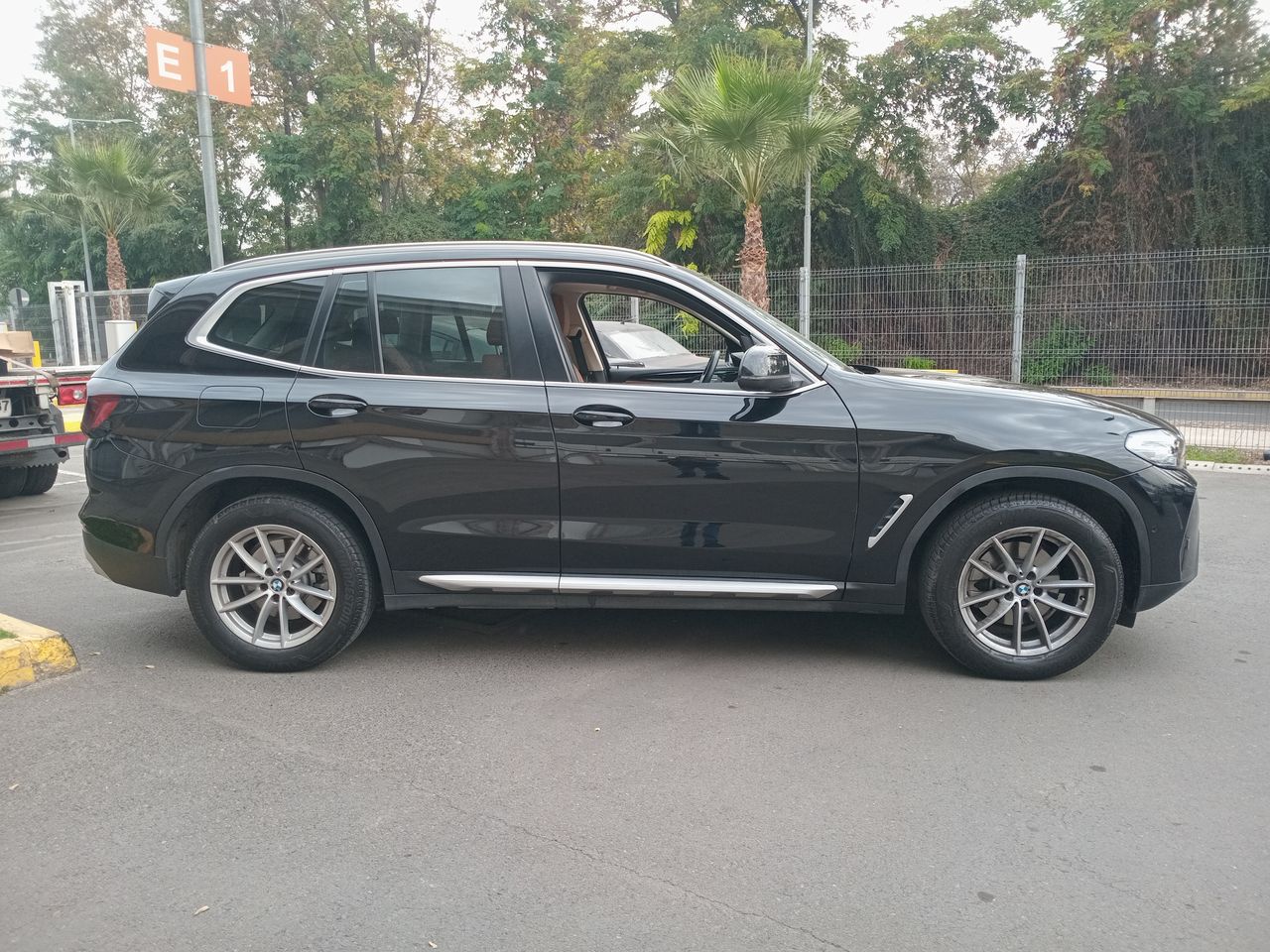 BMW - 8