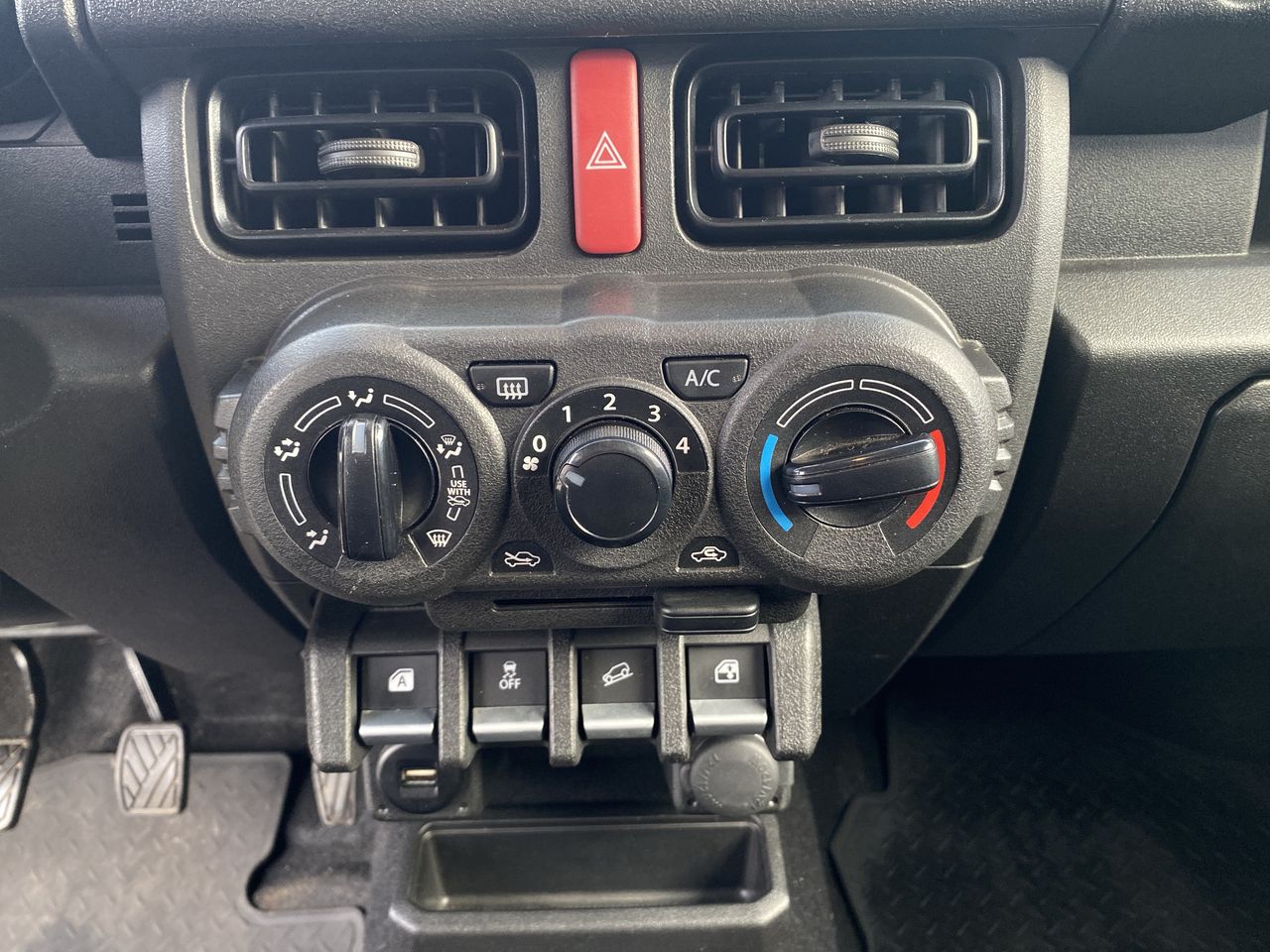 SUZUKI - 22