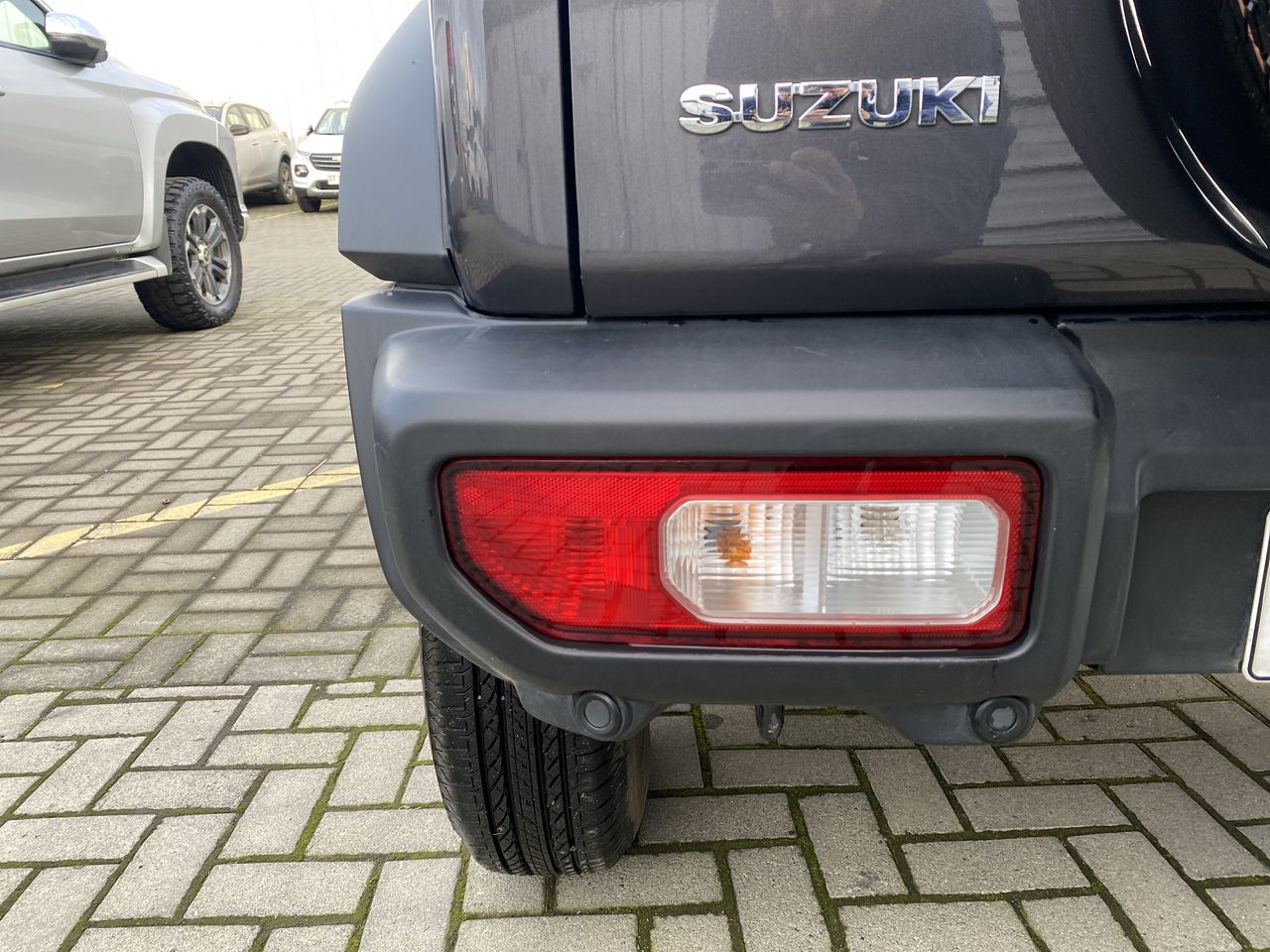 SUZUKI - 13