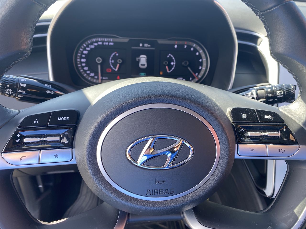 HYUNDAI - 26