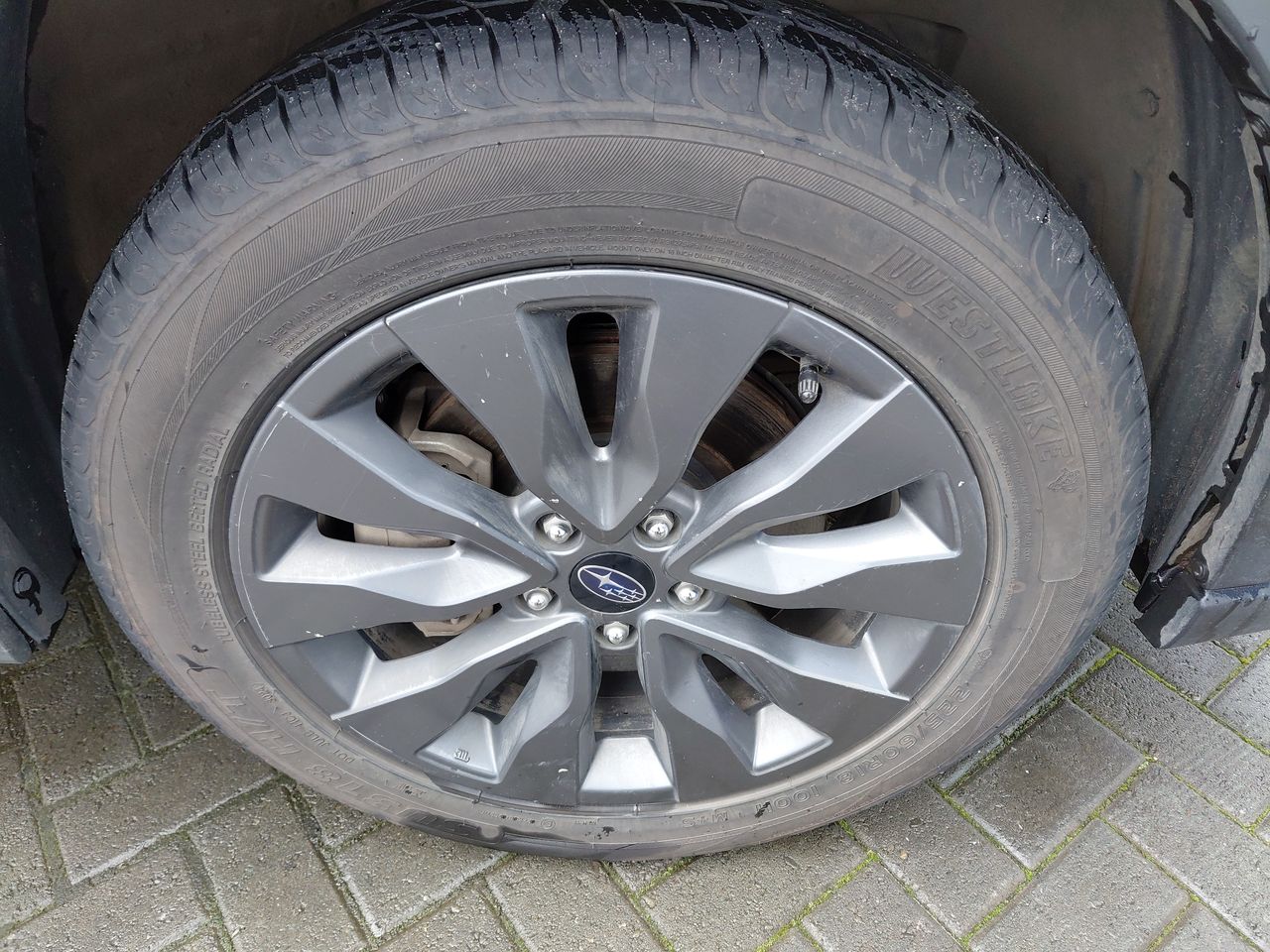 Subaru Outback — foto 16 de 34
