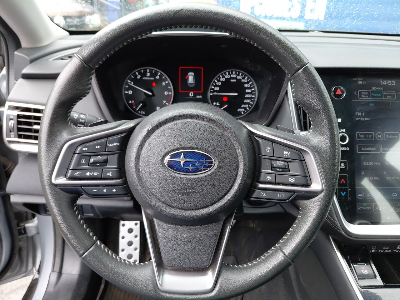 Subaru Outback — foto 23 de 34