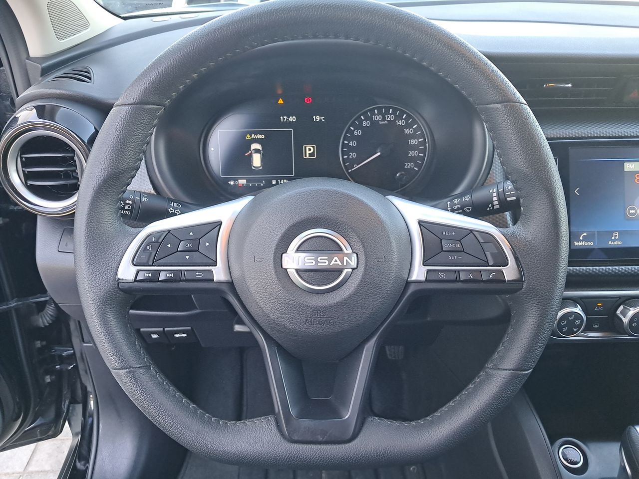 NISSAN - 24