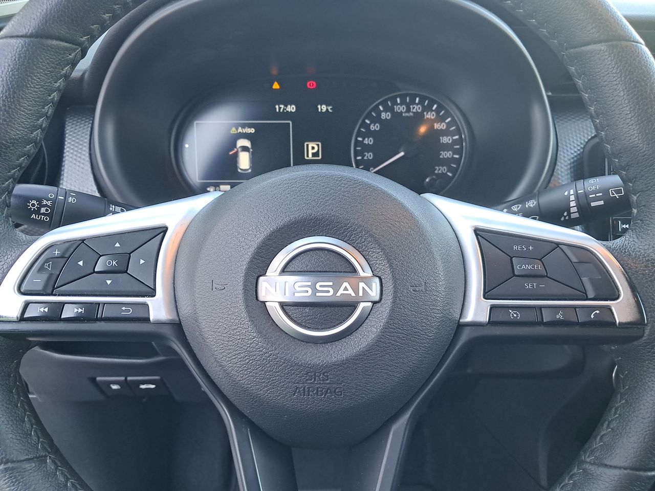 NISSAN - 25