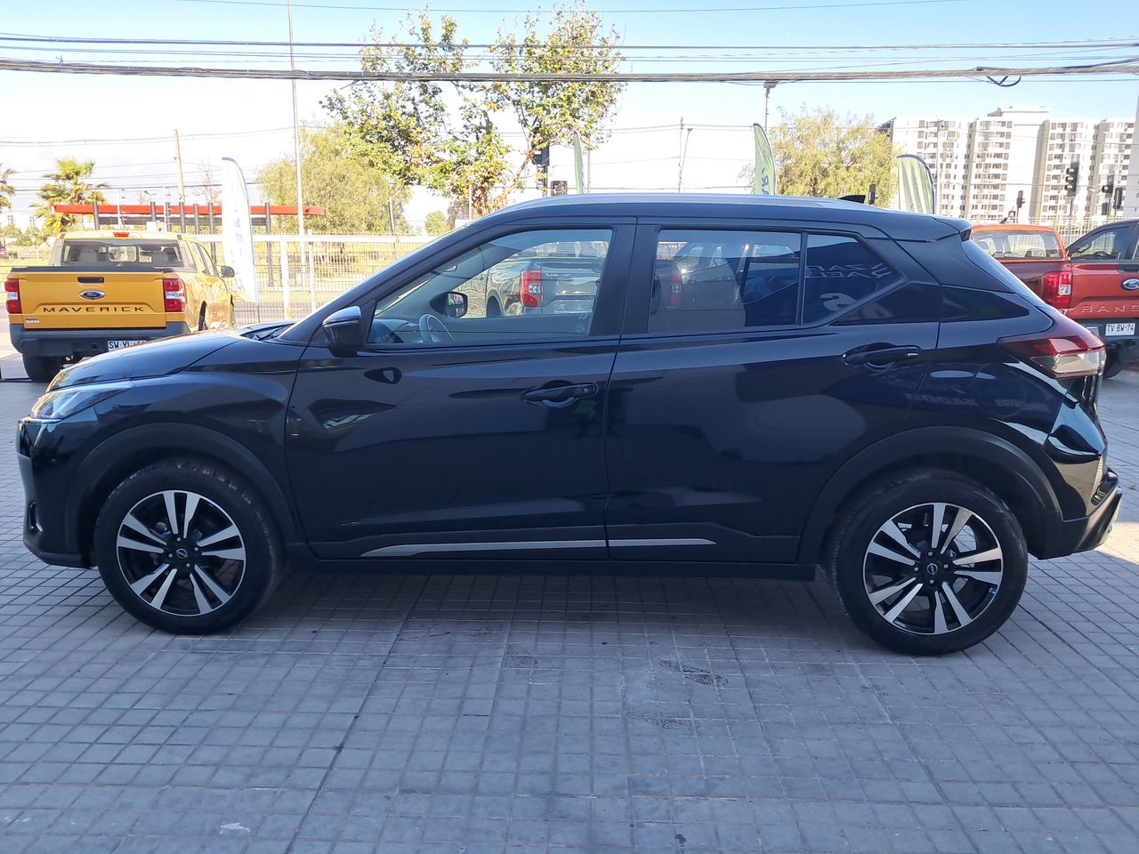 NISSAN - 4