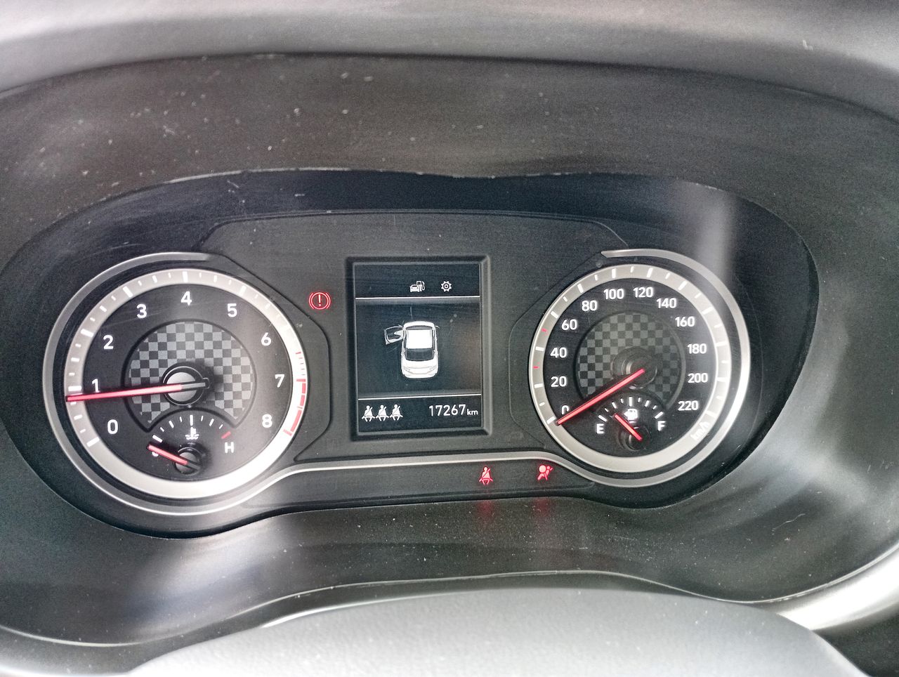 HYUNDAI - 27