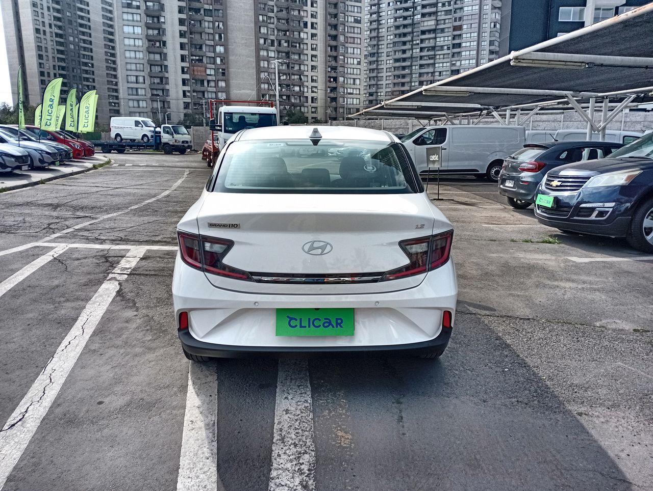 HYUNDAI - 6